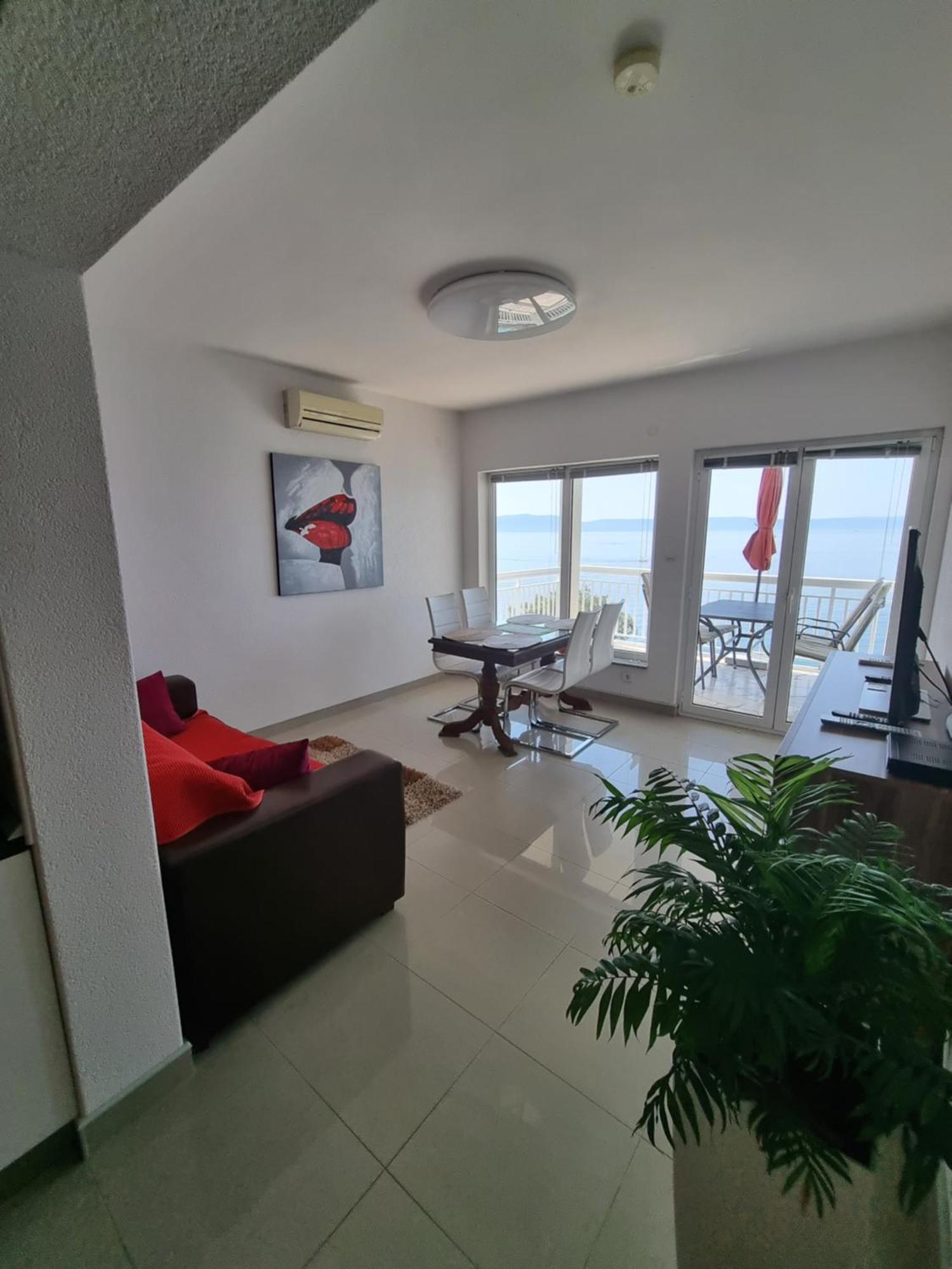 Apartmani Anda Zivogosce Phòng bức ảnh