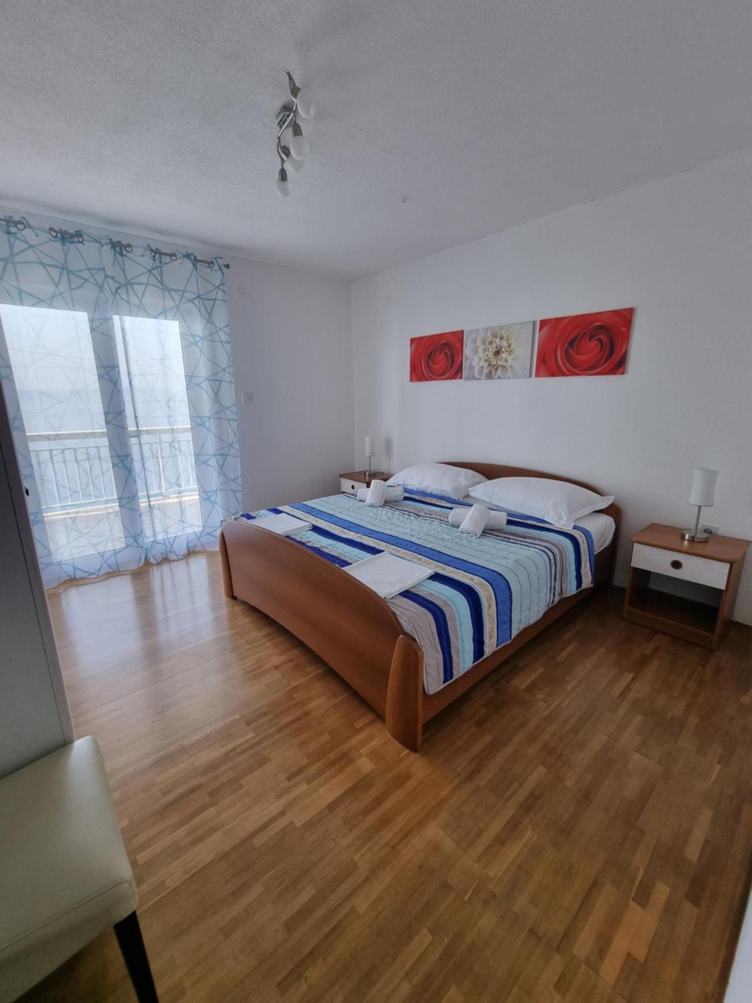 Apartmani Anda Zivogosce Phòng bức ảnh